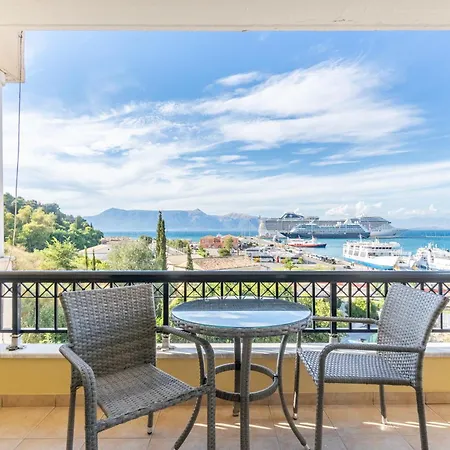 Seaview Portside Apartment