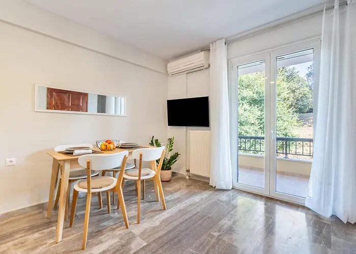 Seaview Portside Apartment *