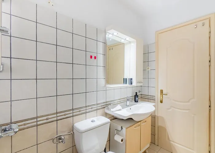 Seaview Portside Apartment